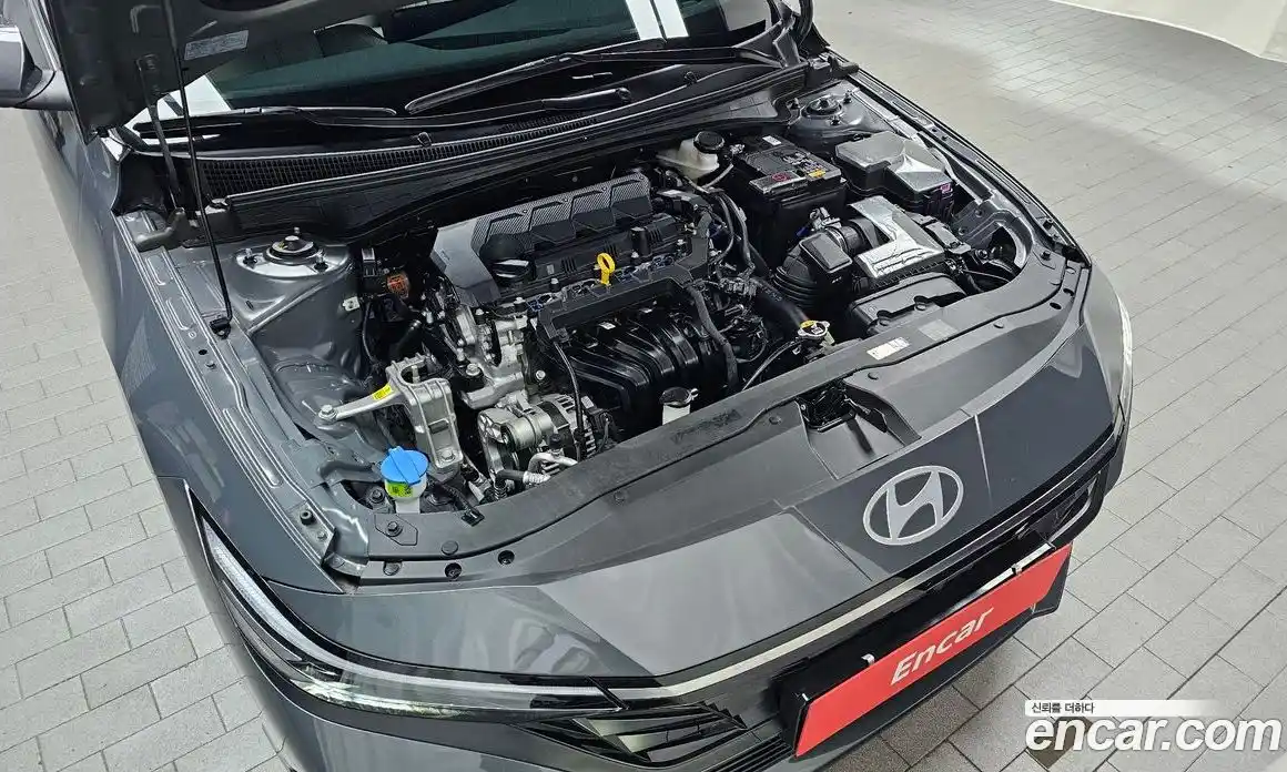 Hyundai Avante 2025 1.6 автомат (гидро), фото 6