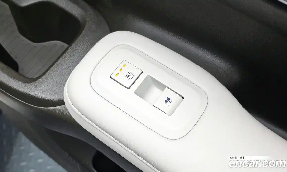 Hyundai Santa Fe 2023 2.5 автомат (гидро), фото 24