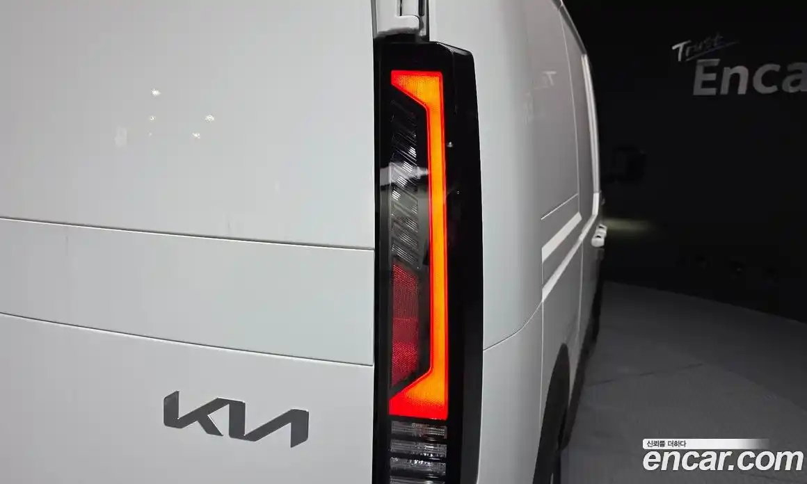 Kia PV5 2025 0.2 автомат (гидро), фото 9