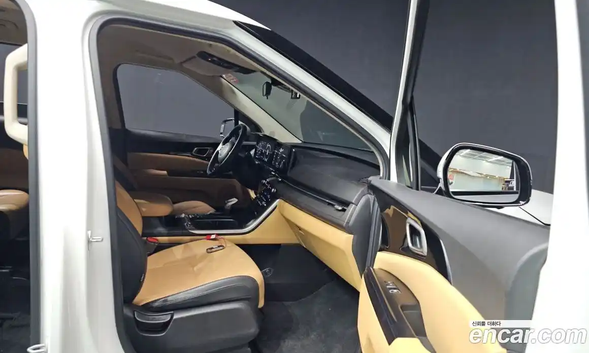 Kia Carnival 2022 2.2 автомат (гидро), фото 17
