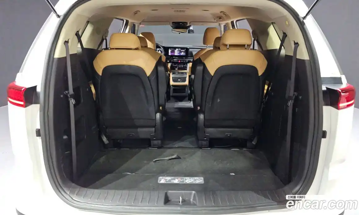 Kia Carnival 2022 2.2 автомат (гидро), фото 26