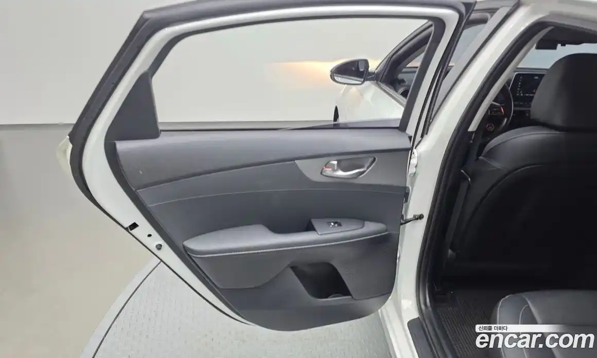 Kia K3 2019 1.6 автомат (гидро), фото 15