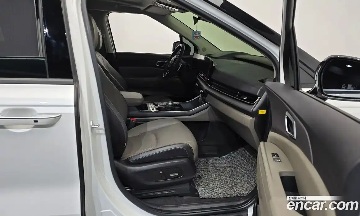 Kia Carnival 2024 2.2 автомат (гидро), фото 16