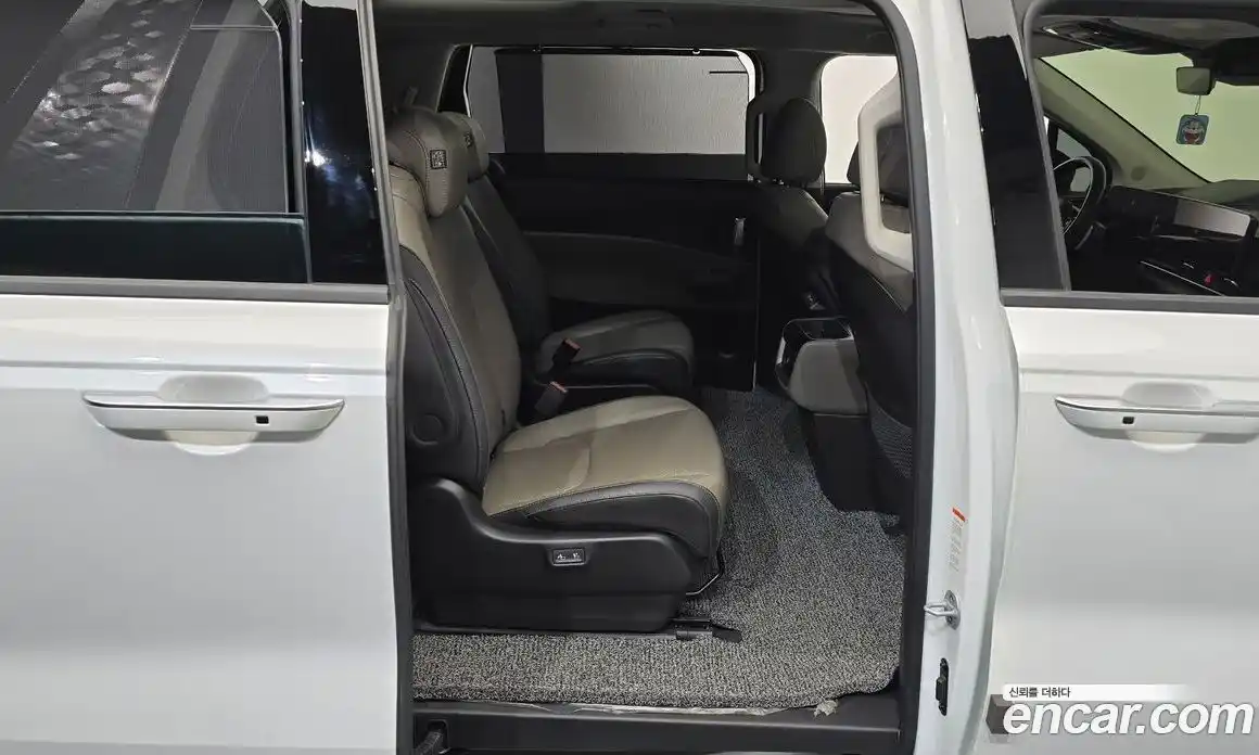 Kia Carnival 2024 2.2 автомат (гидро), фото 17