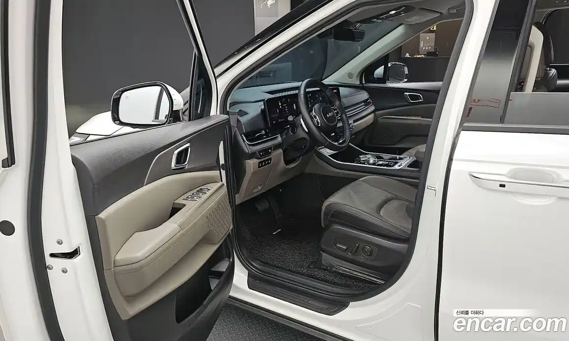 Kia Carnival 2024 2.2 автомат (гидро), фото 13