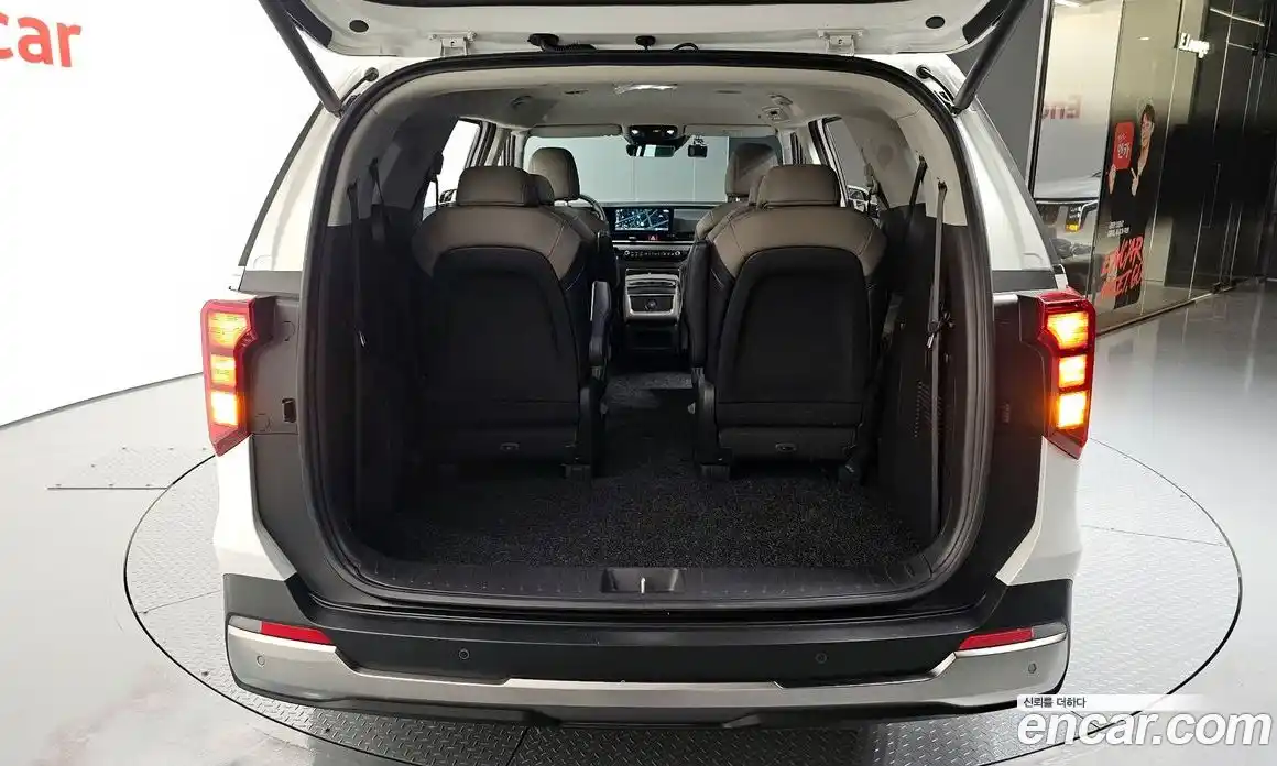 Kia Carnival 2024 2.2 автомат (гидро), фото 35