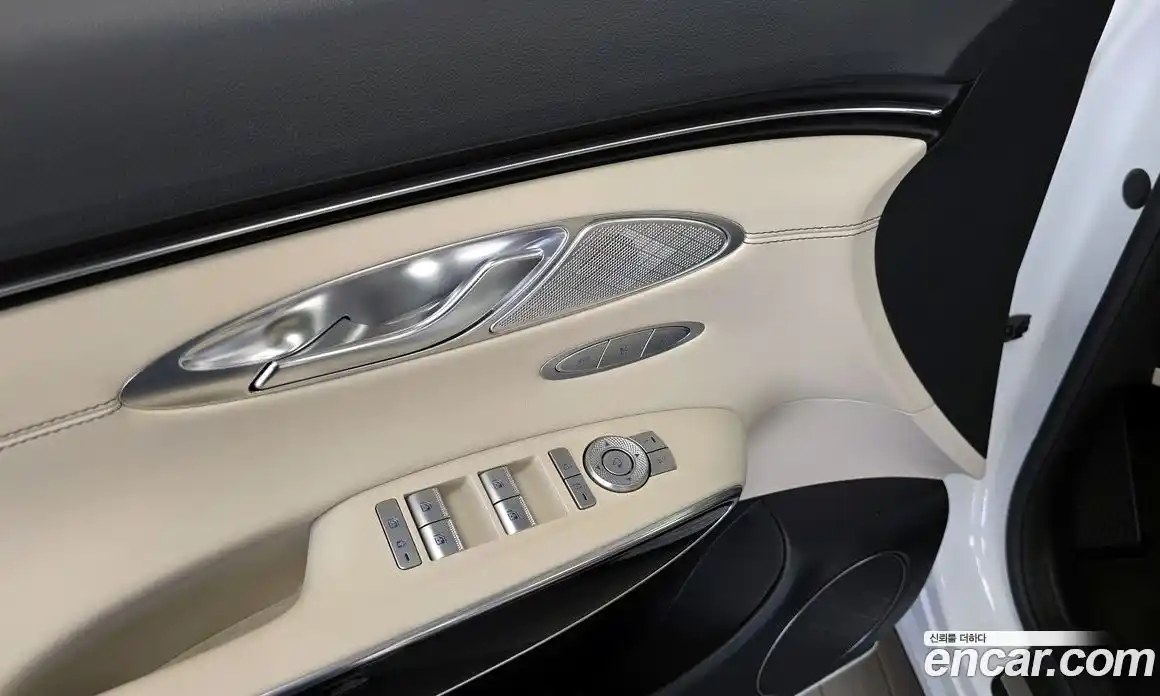 Genesis GV70 2023 2.5 автомат (гидро), фото 28