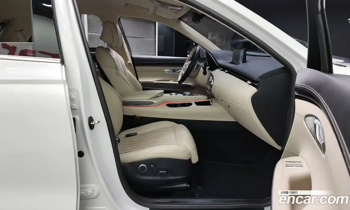 Genesis GV70 2021 2.2 автомат (гидро), фото 17
