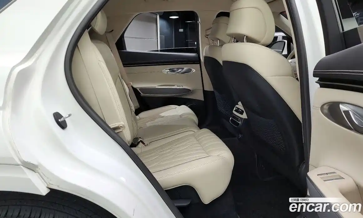 Genesis GV70 2021 2.2 автомат (гидро), фото 18