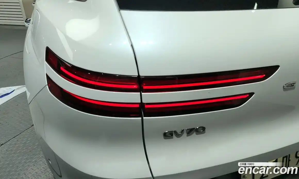 Genesis GV70 2021 2.2 автомат (гидро), фото 9