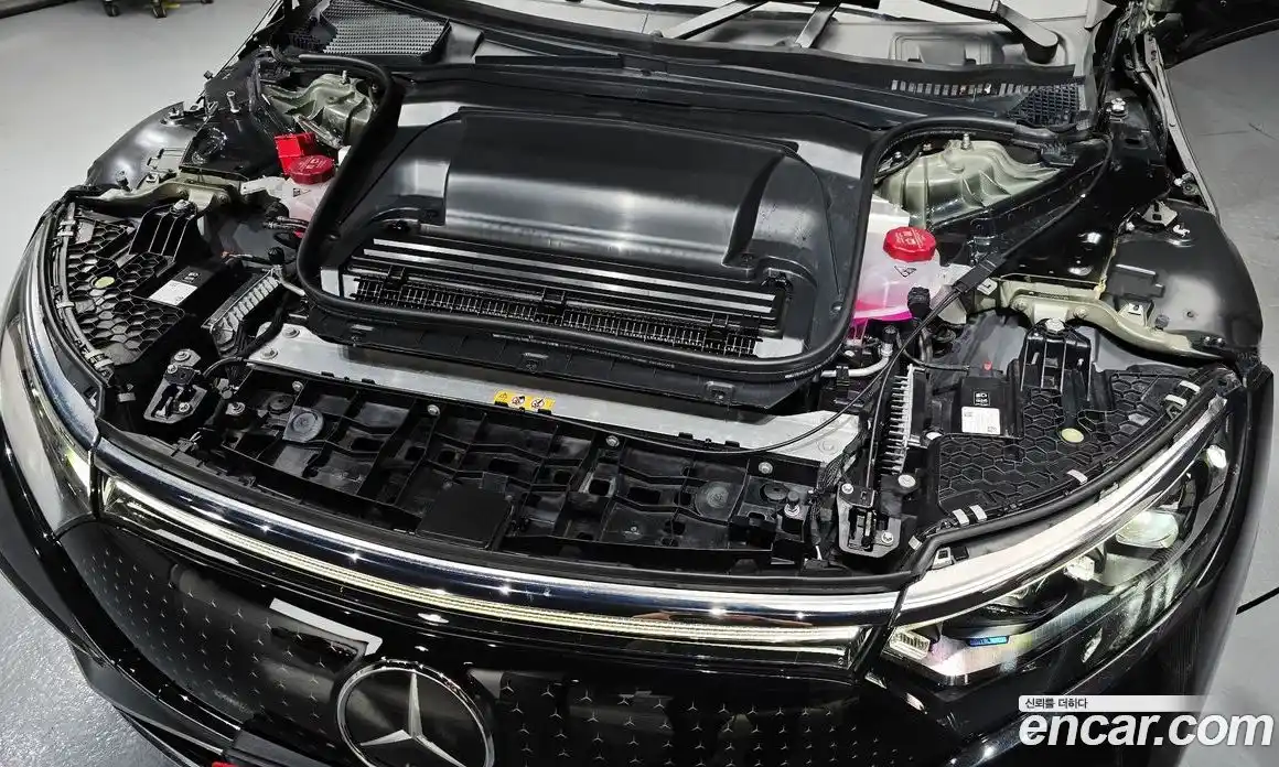 Mercedes-Benz EQS 2022 0.3 гидро, фото 6