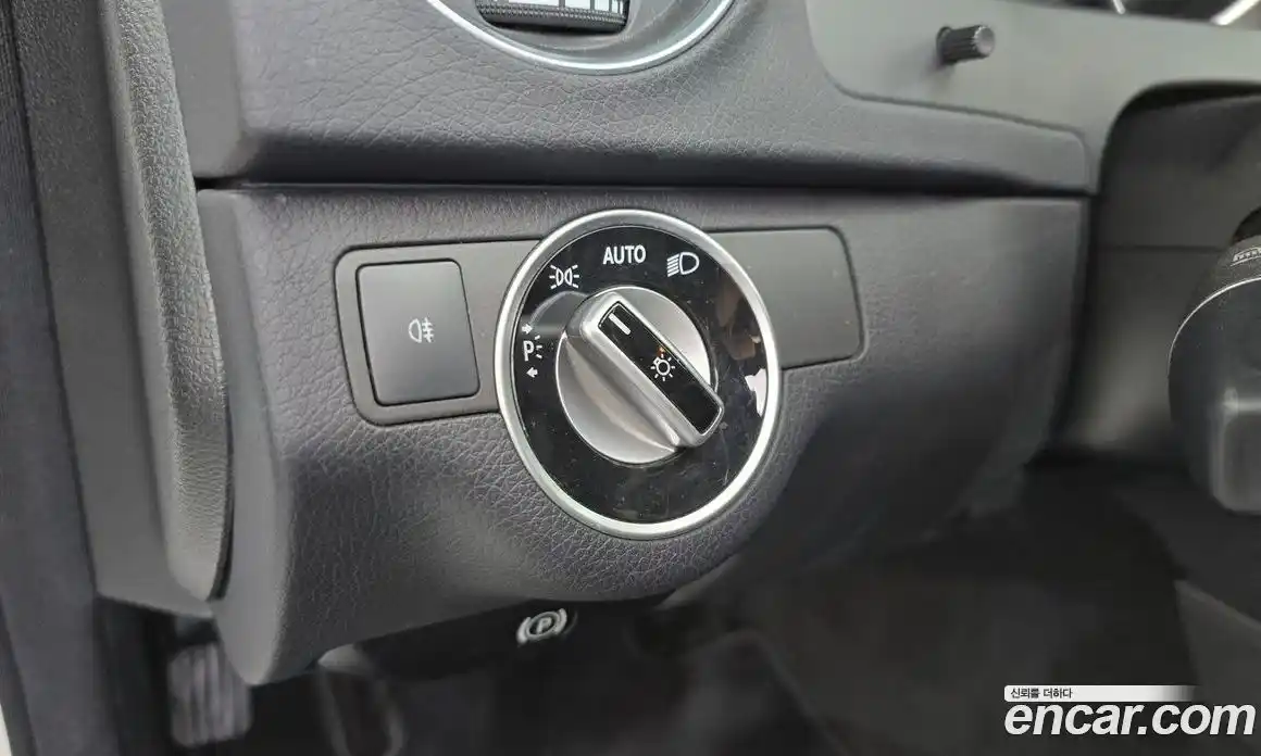 Mercedes-Benz C-Class 2012 1.8 гидро, фото 20 Mercedes-Benz C-Class 2012 1.8 гидро, фото 20