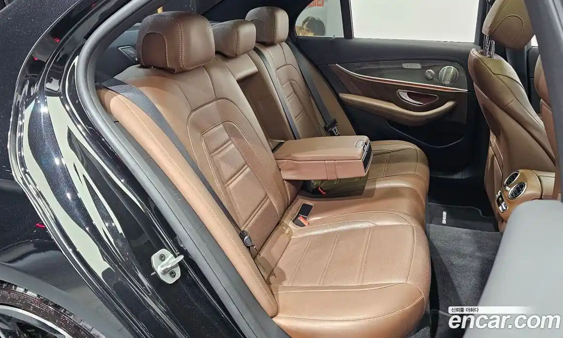 Mercedes-Benz E-Class 2021 3.0 гидро, фото 18 Mercedes-Benz E-Class 2021 3.0 гидро, фото 18