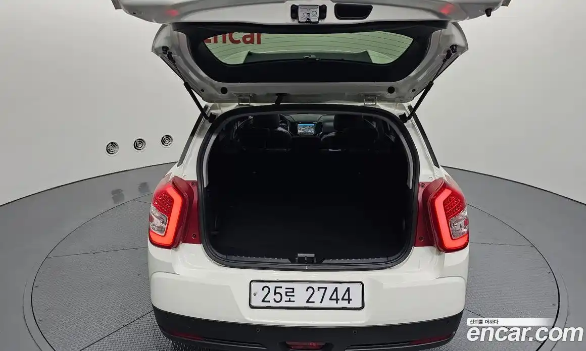 SsangYong TIBOLI 2017 1.6 автомат (гидро), фото 26