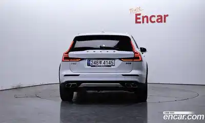 Volvo V60 2021 2.0 автомат (гидро), миниатюра 4