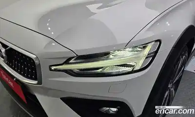 Volvo V60 2021 2.0 автомат (гидро), миниатюра 8