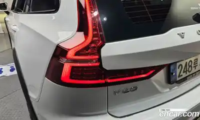 Volvo V60 2021 2.0 автомат (гидро), миниатюра 9