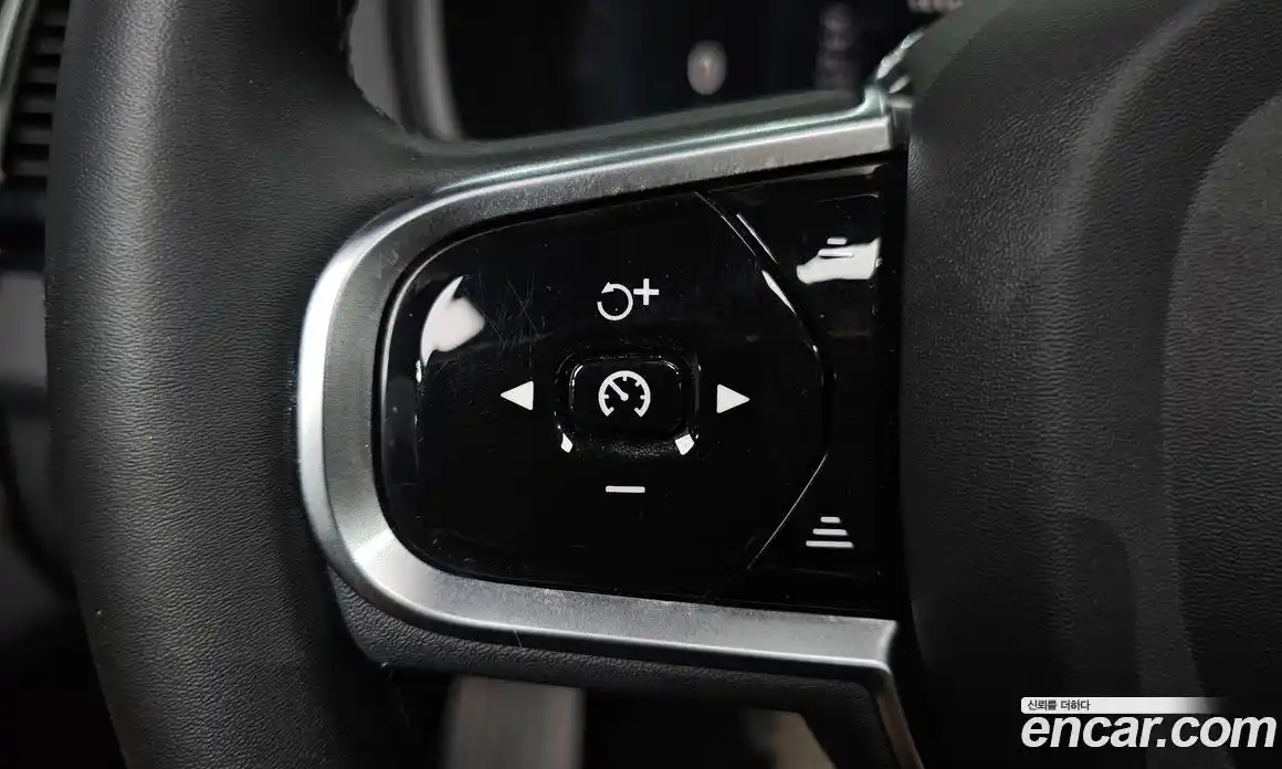 Volvo XC90 2023 2.0 автомат (гидро), фото 23