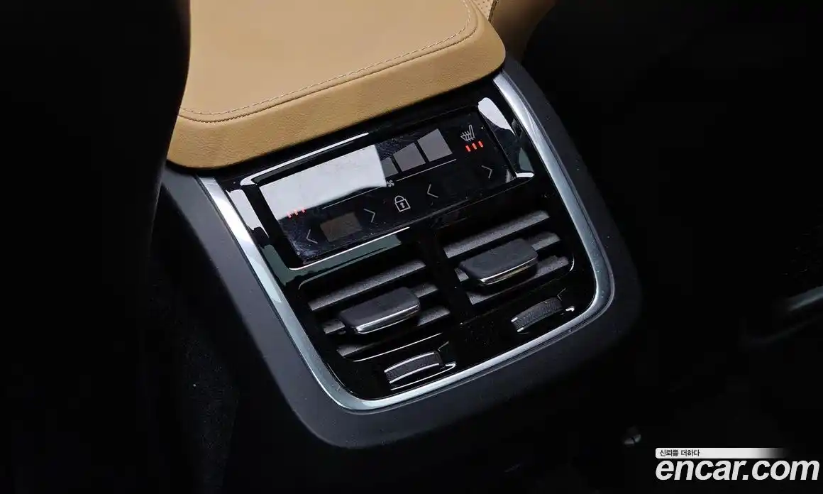 Volvo XC90 2023 2.0 автомат (гидро), фото 24