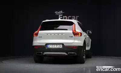 Volvo XC40 2020 2.0 автомат (гидро), миниатюра 4