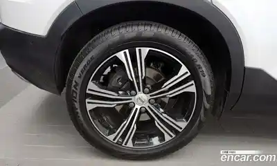 Volvo XC40 2020 2.0 автомат (гидро), миниатюра 5