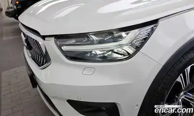 Volvo XC40 2020 2.0 автомат (гидро), миниатюра 8