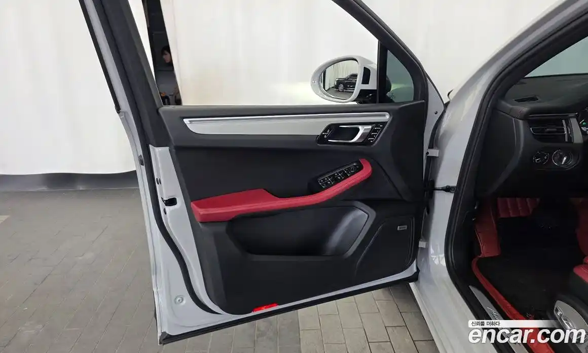 Porsche Macan 2023 2.9 автомат (гидро), фото 14