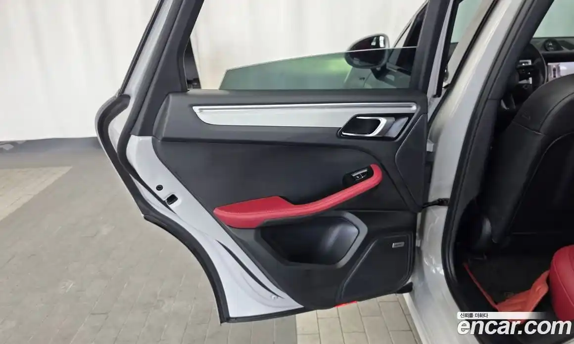 Porsche Macan 2023 2.9 автомат (гидро), фото 15