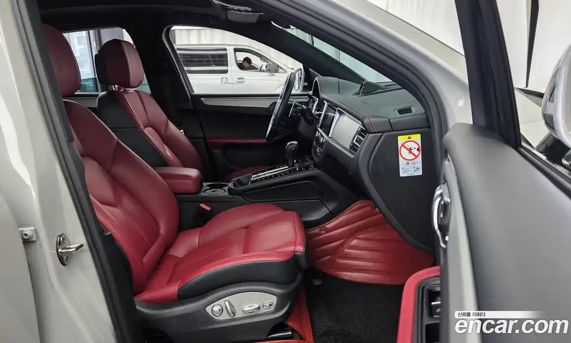 Porsche Macan 2023 2.9 автомат (гидро), фото 17