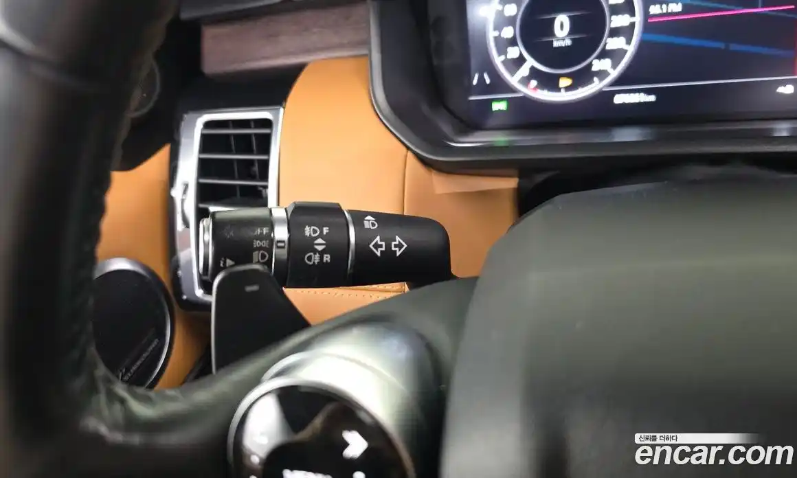 Land Rover Discovery 2019 3.0 автомат (гидро), фото 33