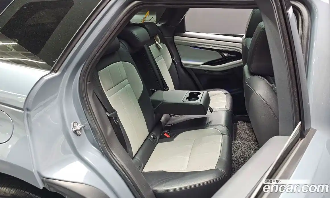 Land Rover Range Rover Evoque 2020 2.0 автомат (гидро), фото 28