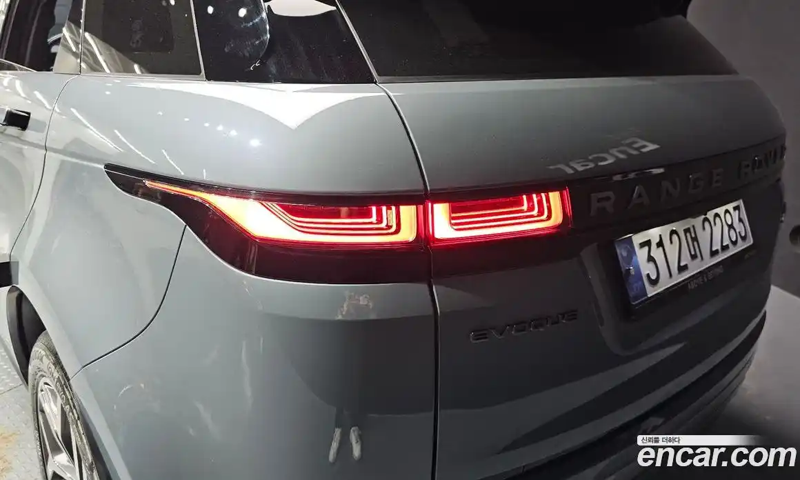Land Rover Range Rover Evoque 2020 2.0 автомат (гидро), фото 9