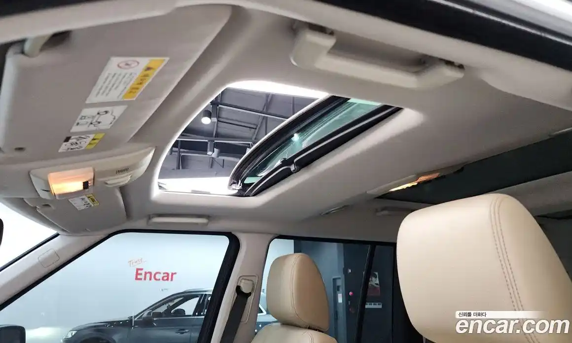 Land Rover Discovery 2013 3.0 автомат (гидро), фото 18