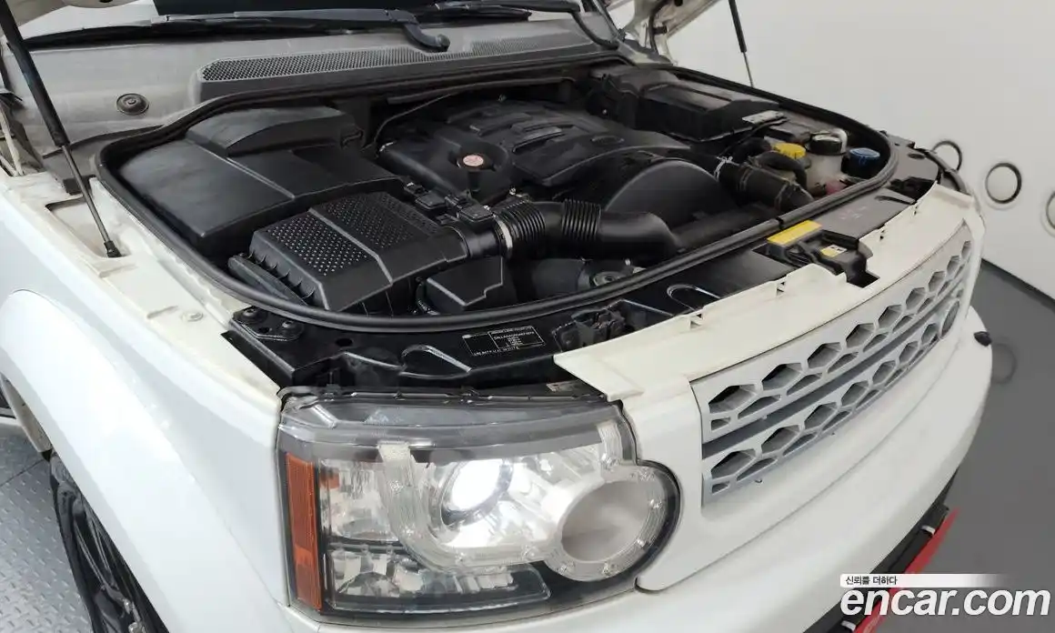 Land Rover Discovery 2013 3.0 автомат (гидро), фото 6