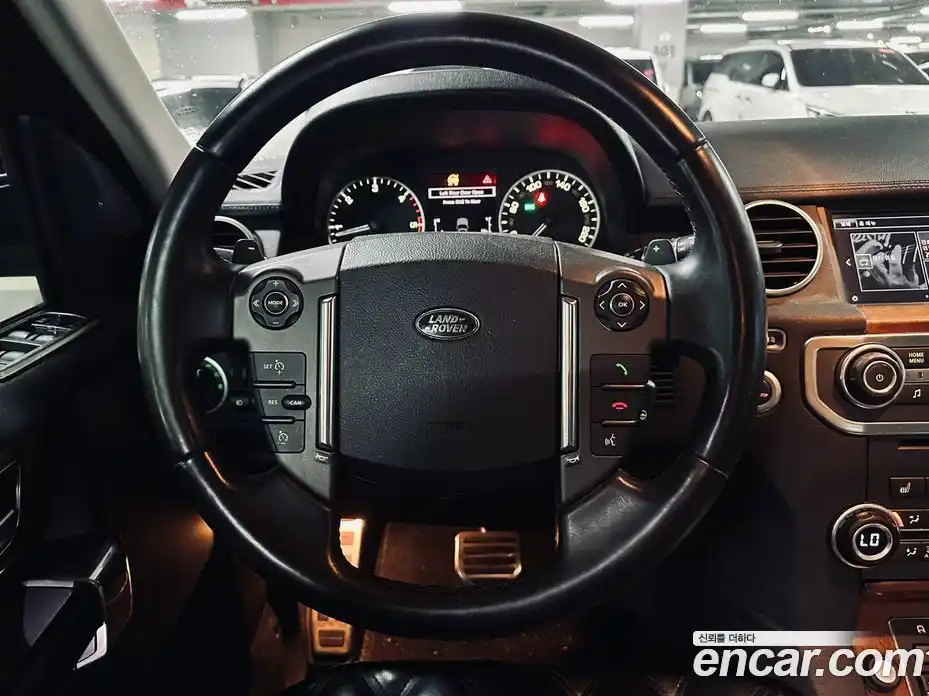 Land Rover Discovery 2016 3.0 автомат (гидро), фото 12