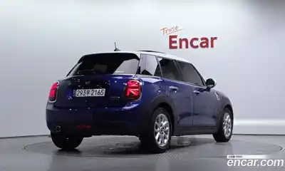 Mini Cooper 2020 1.5 автомат (гидро), миниатюра 2