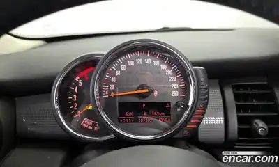 Mini Cooper 2017 1.5 автомат (гидро), миниатюра 11