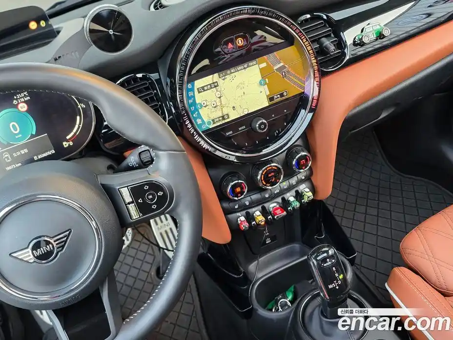 Mini Cooper 2024 2.0 автомат (гидро), фото 13