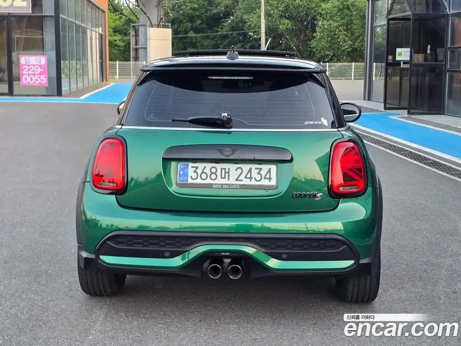 Mini Cooper 2024 2.0 автомат (гидро), фото 4