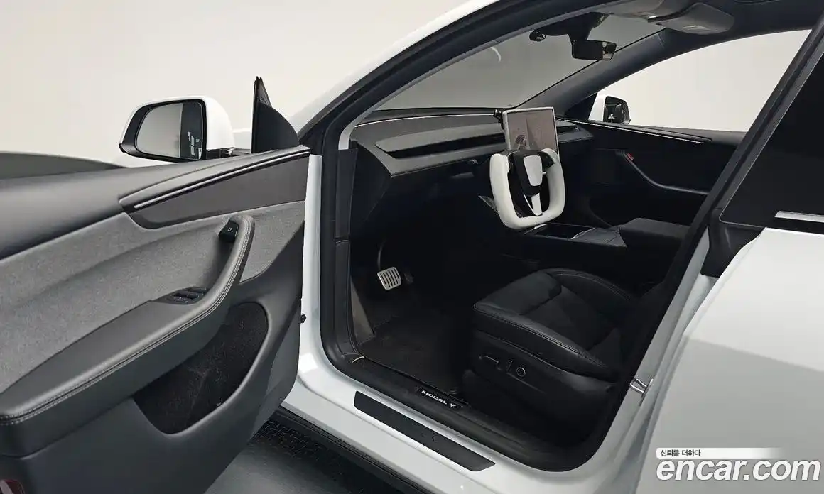 Tesla Model Y 2025 0.2 гидро, фото 12