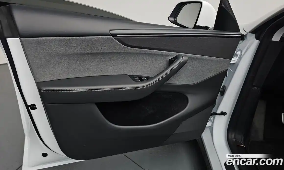 Tesla Model Y 2025 0.2 гидро, фото 13