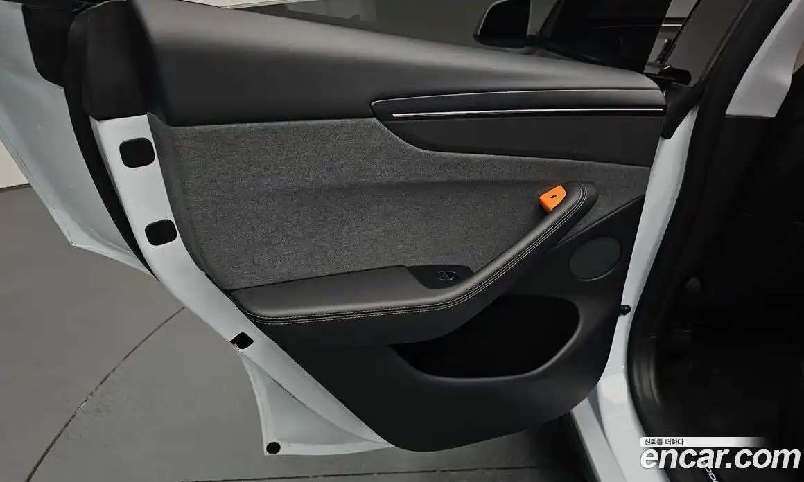 Tesla Model Y 2025 0.2 гидро, фото 14