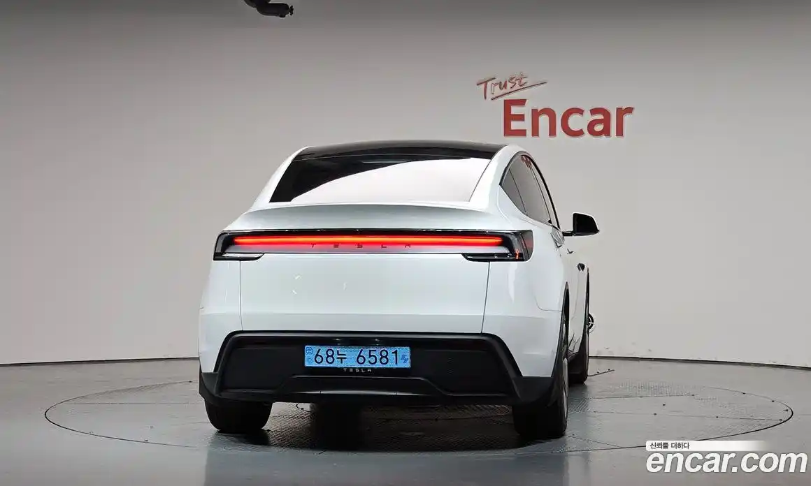 Tesla Model Y 2025 0.2 гидро, фото 3