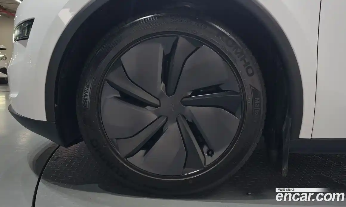 Tesla Model Y 2025 0.2 гидро, фото 4
