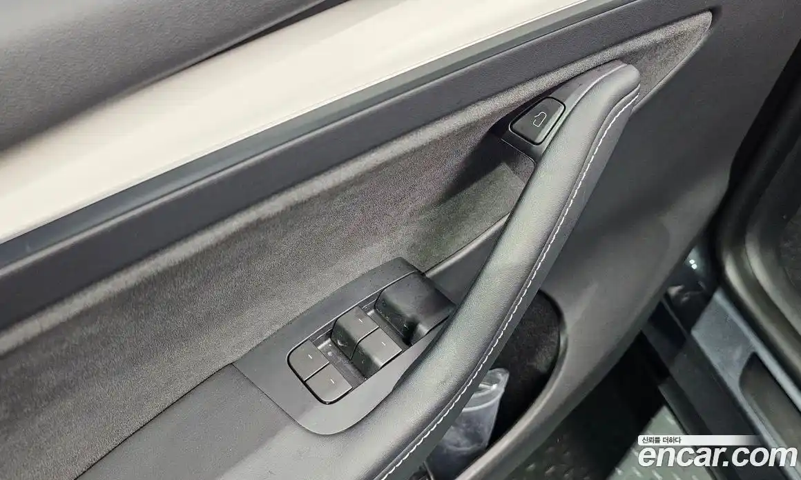 Tesla Model Y 2024 0.2 гидро, фото 16