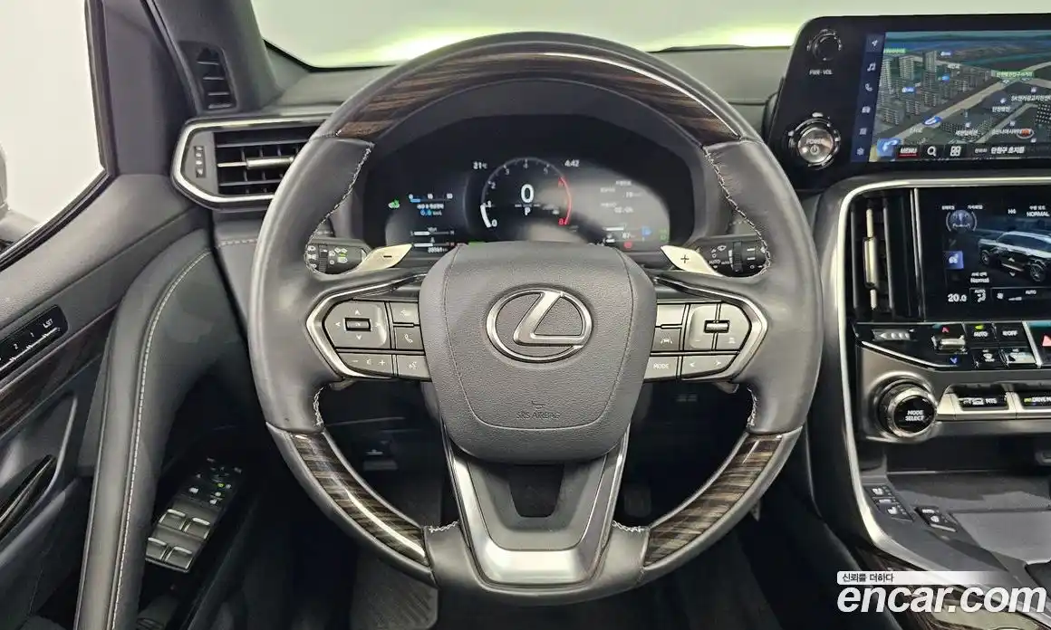 Lexus LX 2025 3.4 гидро, фото 13