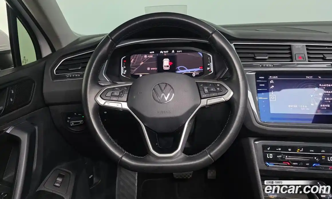 Volkswagen Tiguan 2021 2.0 автомат (гидро), фото 12