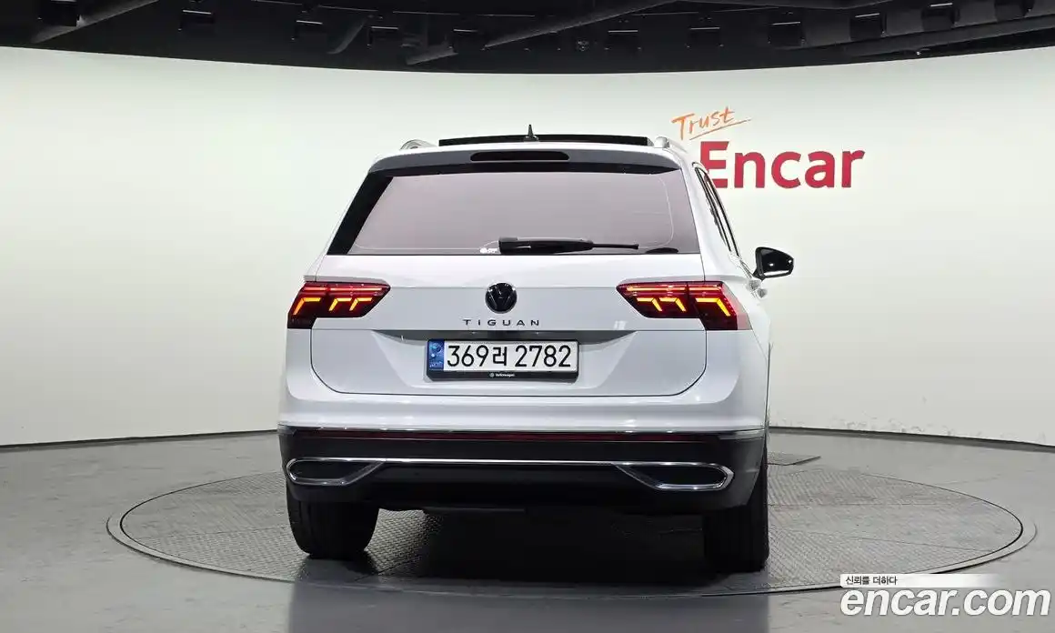 Volkswagen Tiguan 2021 2.0 автомат (гидро), фото 4