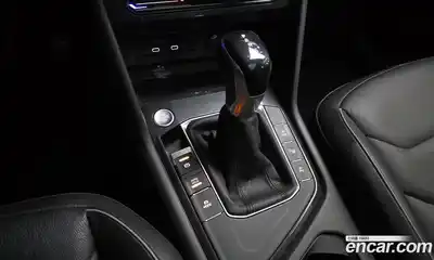 Volkswagen Tiguan 2021 2.0 автомат (гидро), миниатюра 9