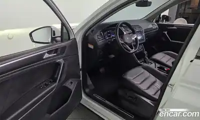 Volkswagen Tiguan 2021 2.0 автомат (гидро), миниатюра 10